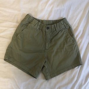 Bear Bottoms Olive Stretch Short (Small - 5.5”)